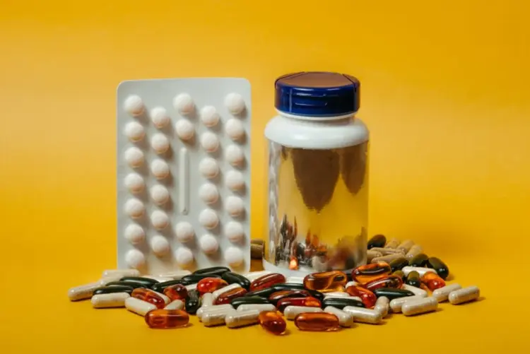 Closeup of magnesium supplements