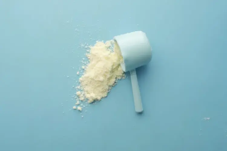 Closeup of Joe Rogan's creatine powder